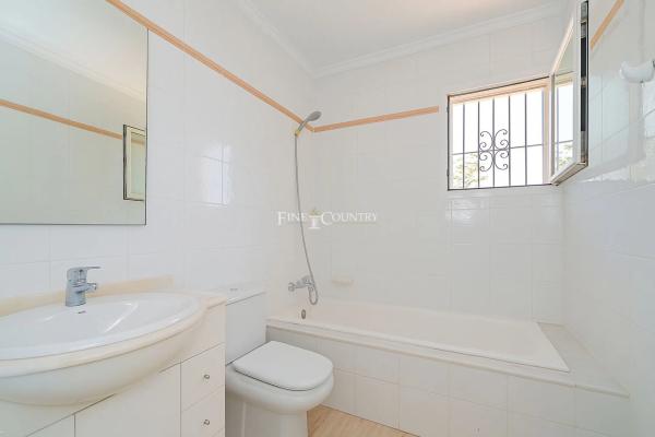 Casa independiente en calle Benicolet