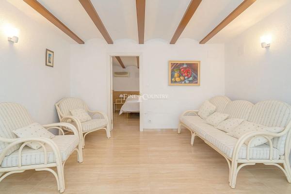 Casa independiente en calle Benicolet