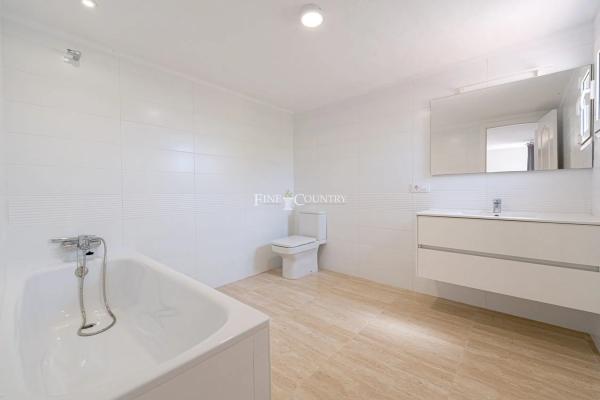 Casa independiente en calle Benicolet