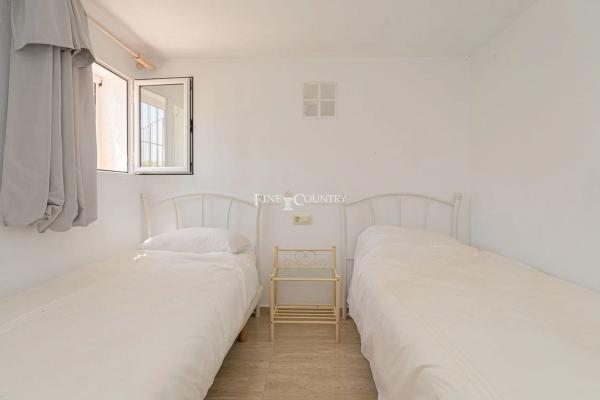 Casa independiente en calle Benicolet