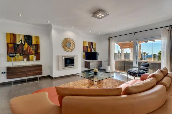 Casa independiente en calle Pirineos