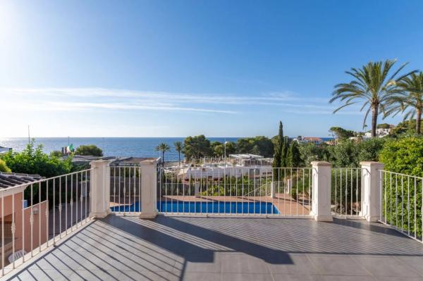 Casa independiente en calle Pirineos