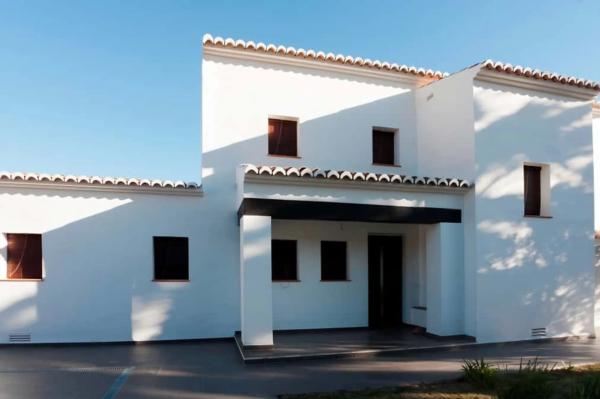 Casa independiente en calle Beniarda