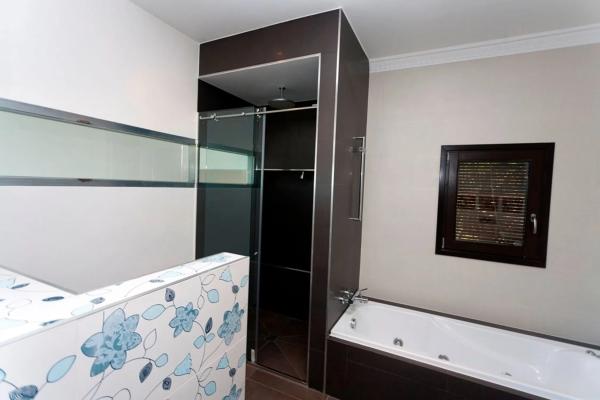 Casa independiente en calle Beniarda