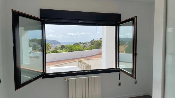 Casa independiente en calle Beniarda