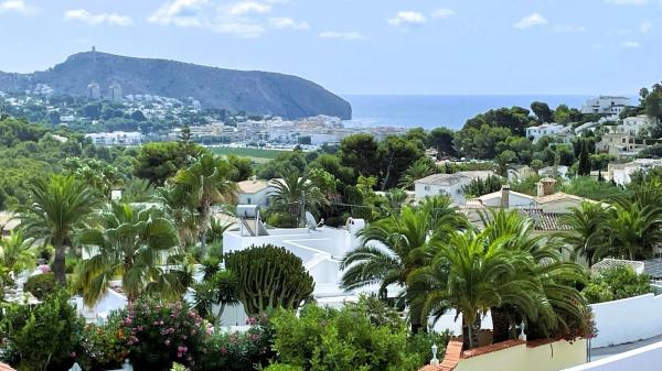 Casa independiente en calle Beniarda