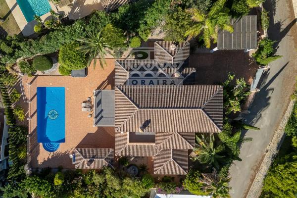 Casa independiente en calle Pirineos, 8