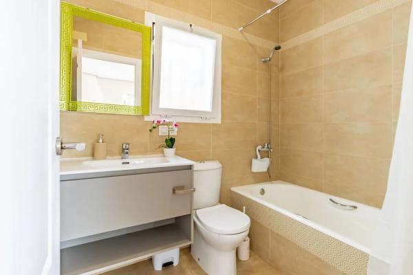 Casa independiente en calle Crevillente