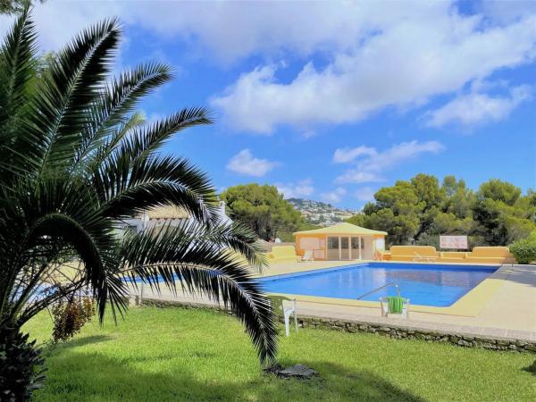 Chalet adosado en calle Río Duero