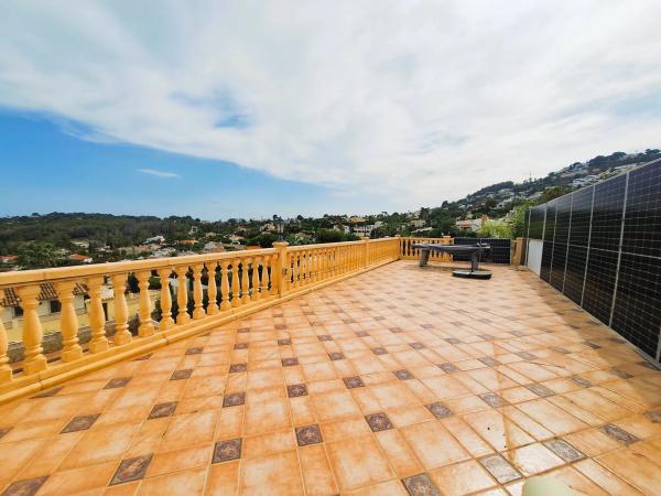 Casa independiente en calle Avellano, 24