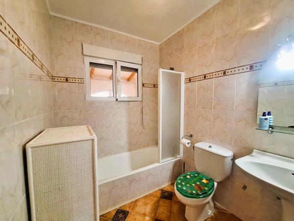 Casa independiente en calle Avellano, 24