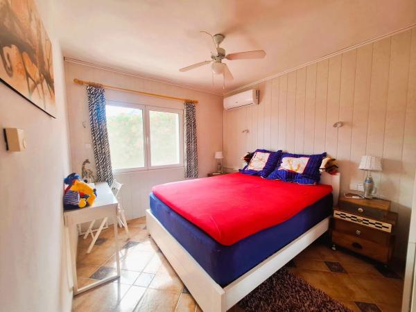 Casa independiente en calle Avellano, 24