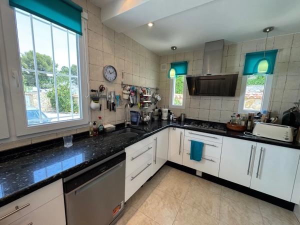 Casa independiente en calle Casablanca