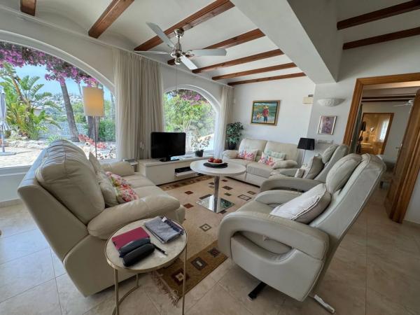 Casa independiente en calle Casablanca