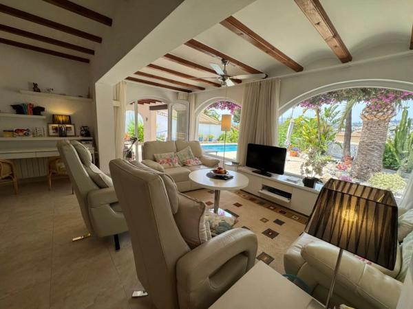 Casa independiente en calle Casablanca