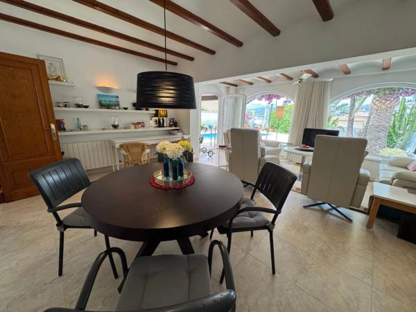 Casa independiente en calle Casablanca