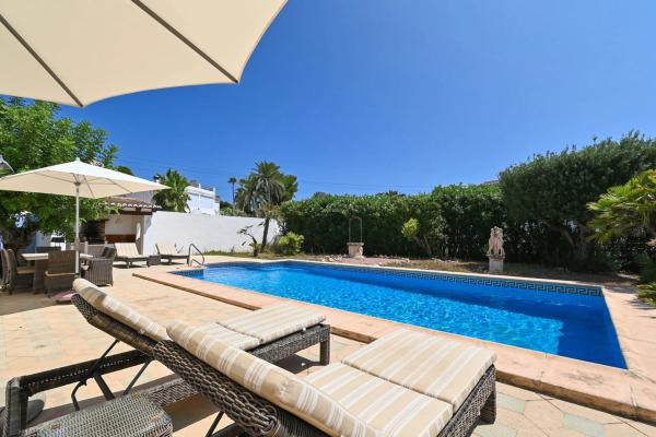 Casa independiente en calle Mar Marmara