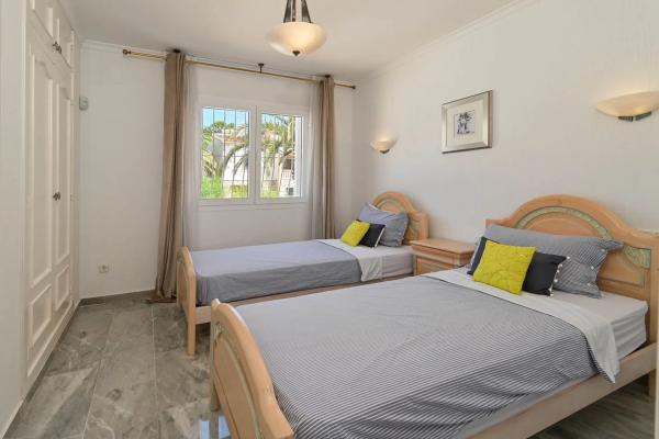 Casa independiente en calle Mar Marmara