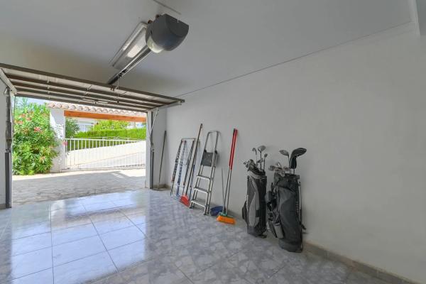 Casa independiente en calle Mar Marmara