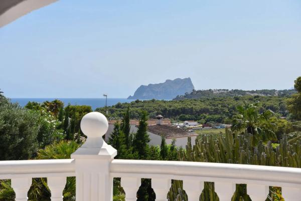 Casa independiente en calle Mar Marmara