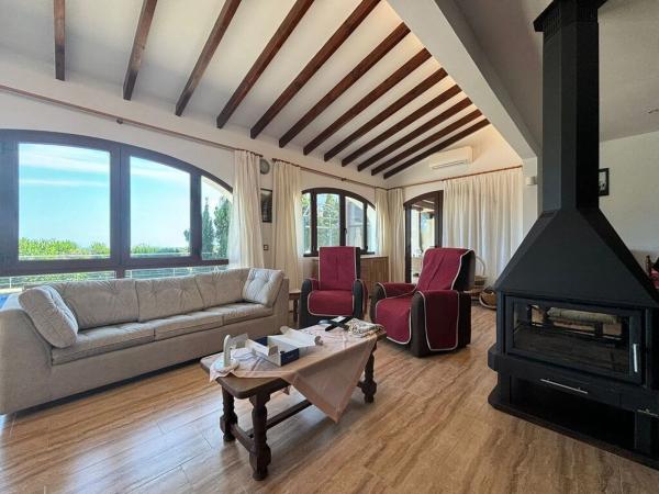 Casa independiente en calle Elche