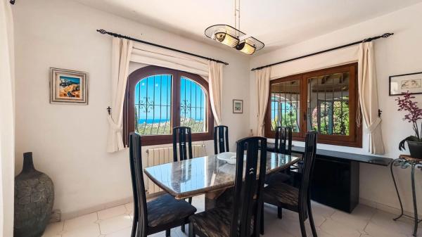 Casa independiente en calle Alcalá, 27 -1