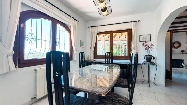 Casa independiente en calle Alcalá, 27 -1