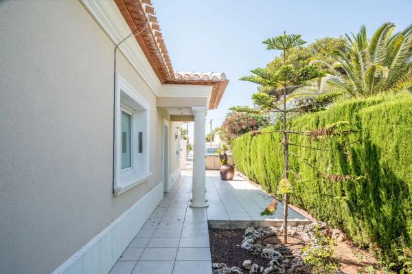 Chalet en calle Jilguero, 3