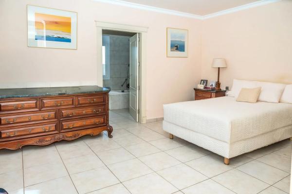 Chalet en calle Jilguero, 3