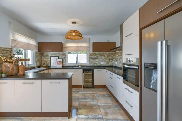 Casa independiente en calle Beniarrés