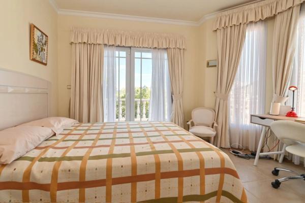 Casa independiente en calle Martín Pescador