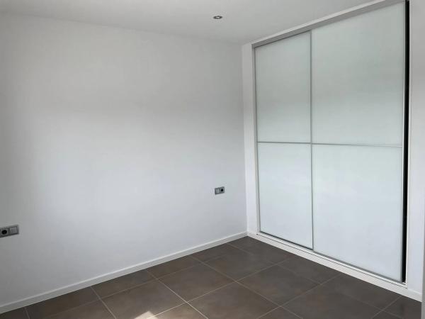 Casa independiente en calle Beniarjó