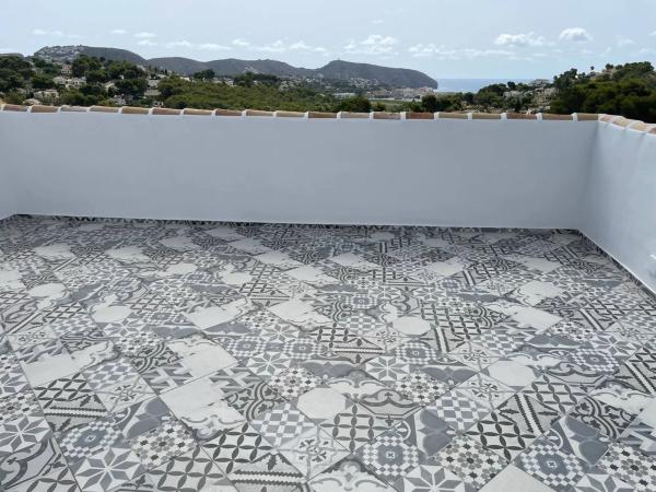 Casa independiente en calle Beniarjó