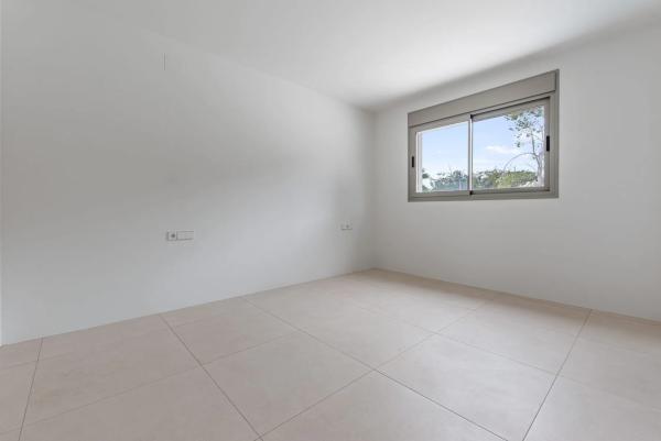 Casa independiente en calle Cabo Finisterre, 31