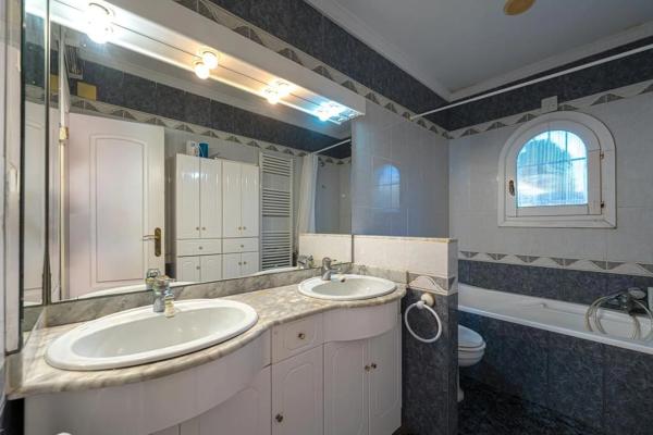 Casa independiente en calle Chopo