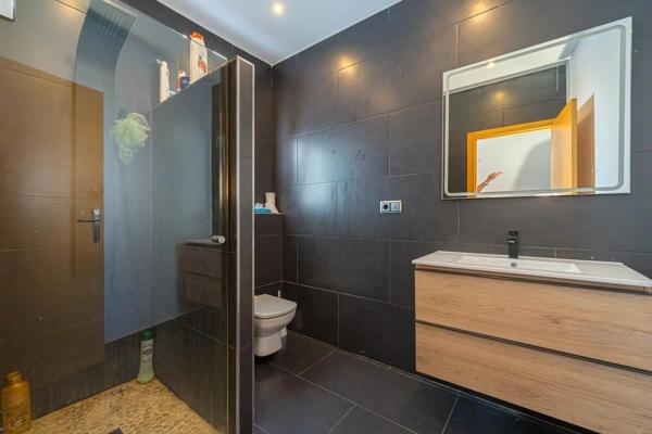 Casa independiente en calle Benigànim