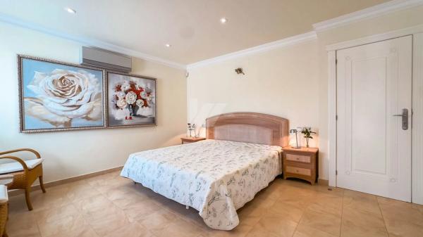 Casa independiente en calle la Carrasqueta