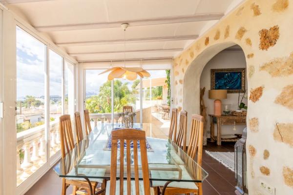 Casa independiente en calle Océano Ártico