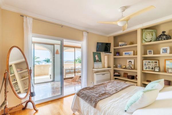 Casa independiente en calle Océano Ártico