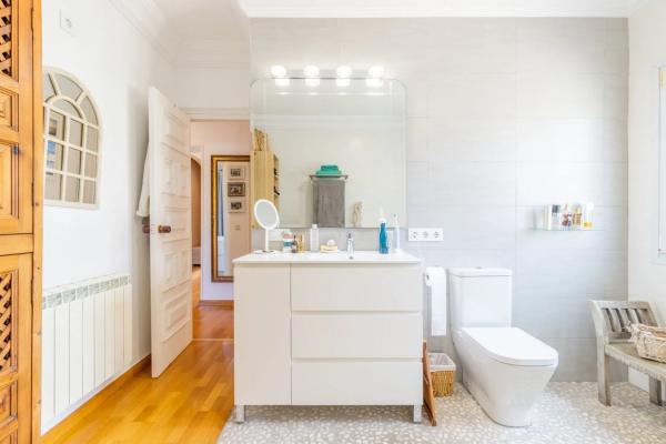 Casa independiente en calle Océano Ártico