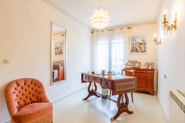 Casa independiente en calle Océano Ártico