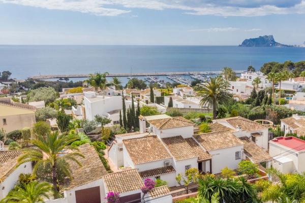 Casa independiente en calle Océano Ártico