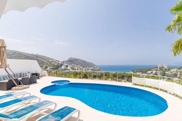 Casa independiente en calle Puertollano