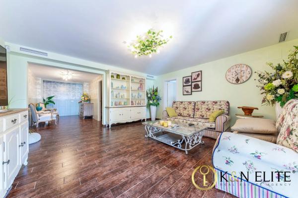 Casa independiente en calle Alejandría