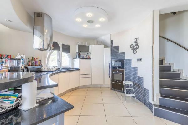 Casa independiente en calle Puertollano