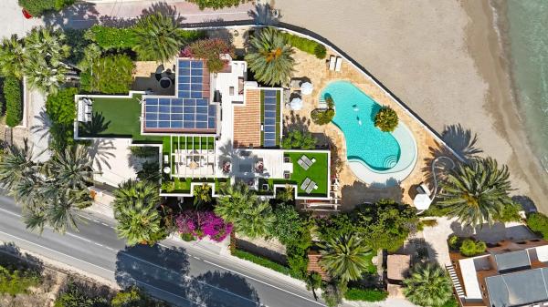 Casa independiente en calle Aitana