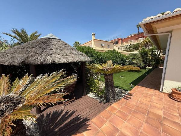 Casa independiente en calle Tonyina