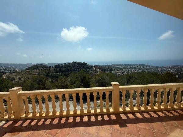 Casa independiente en calle Tonyina