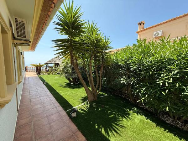 Casa independiente en calle Tonyina