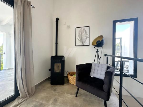 Casa independiente en calle Aragó